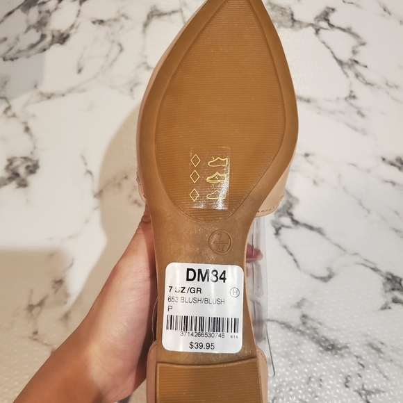 Le chateau scalloped toe flat - Picture 2 of 2